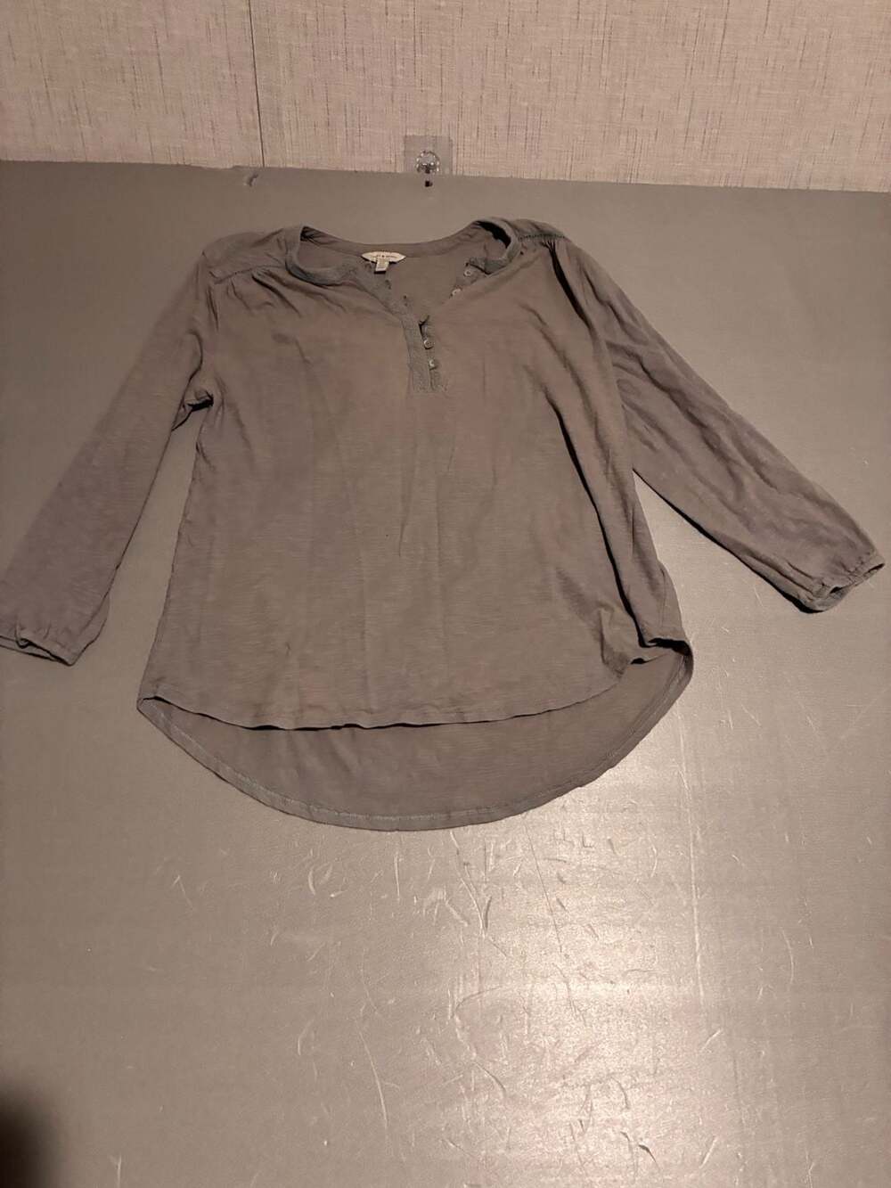 Lucky Brand Henley Shirt Size S/P Gray Embroidered Long Sleeve